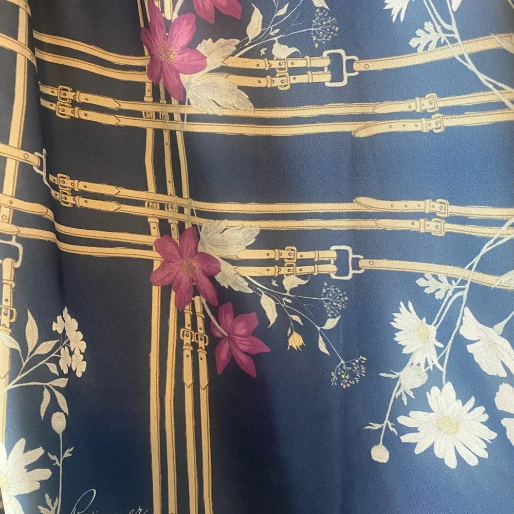 Floral Print Navy Blue Women's Top - Picture 4 of 4